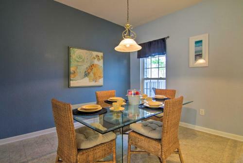 Spacious Millville Townhome About 3 Mi To Beach!