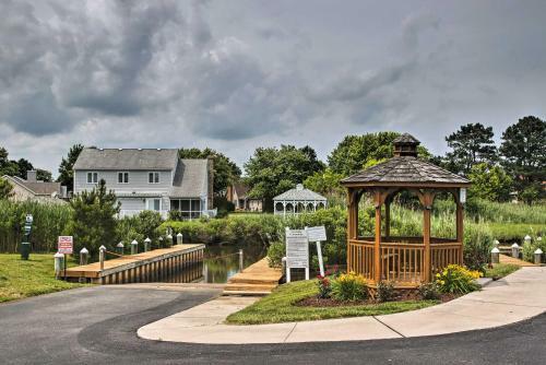Spacious Millville Townhome About 3 Mi To Beach!