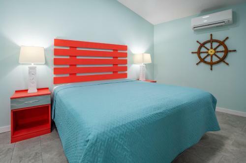 Hotel Salt Air Inn & Suites