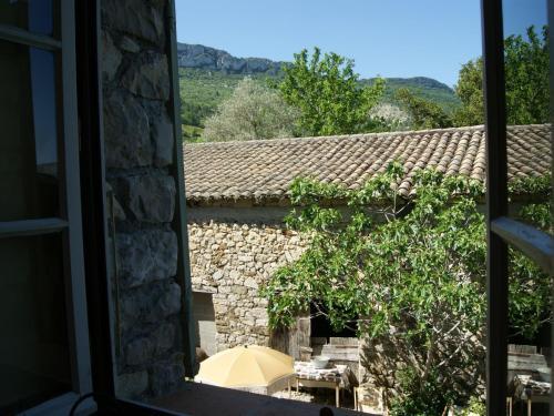 Holiday Home La Maison Du Brun Besignan