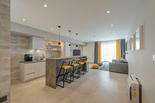 Luxury Villa Sundior Split With Private Pool And Jacuzzi