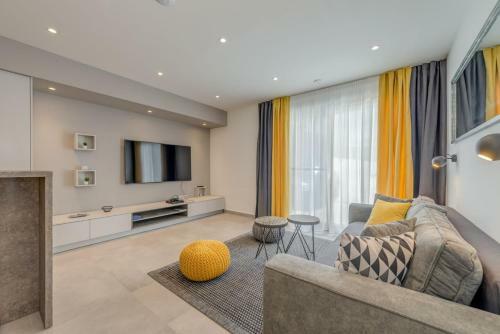 Luxury Villa Sundior Split With Private Pool And Jacuzzi