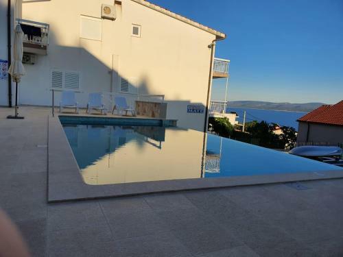 Apartment 5 With Pool And Amazing Sea View
