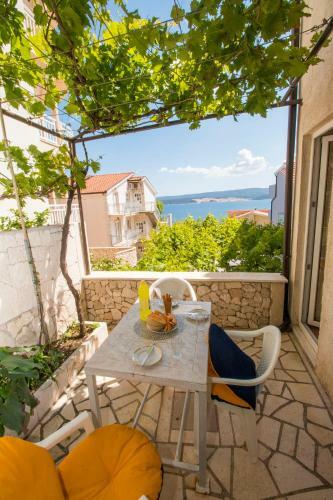 Apartments Pivac - Lokva Rogoznica