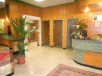 Tiby Hotel
