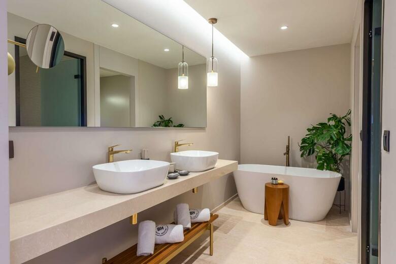 Hotel Isla Brown Chania Resort, Curio Collection By Hilton