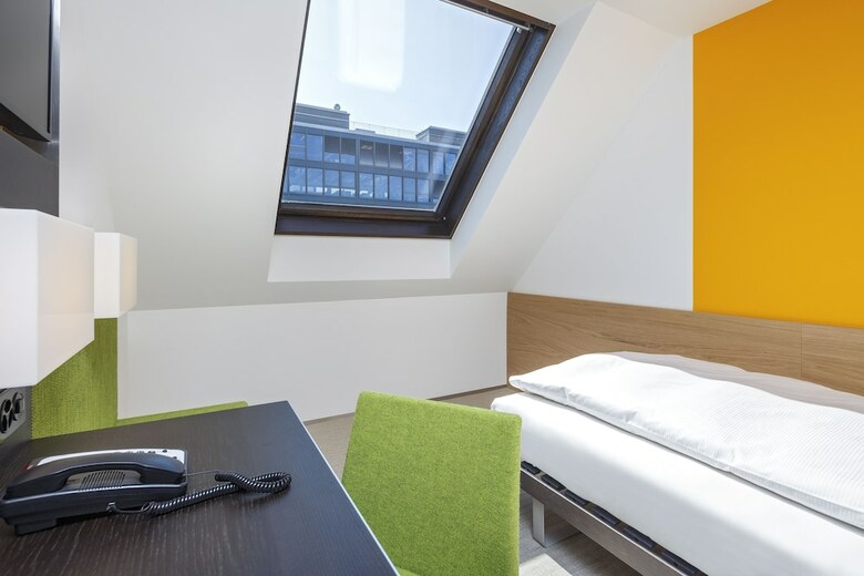 Hotel Z�ri By Fassbind
