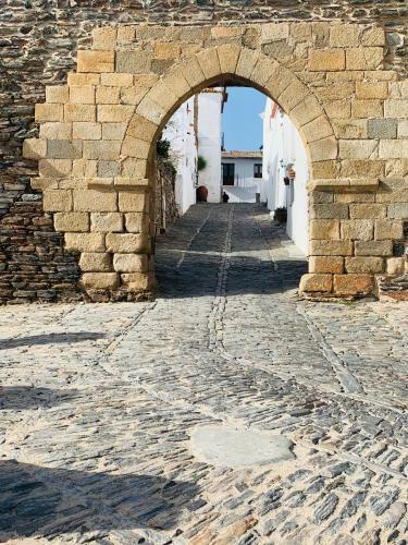 �s Portas Da Vila