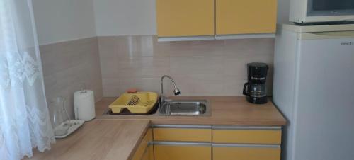 Villa C?su?a La Poalele Dealului
