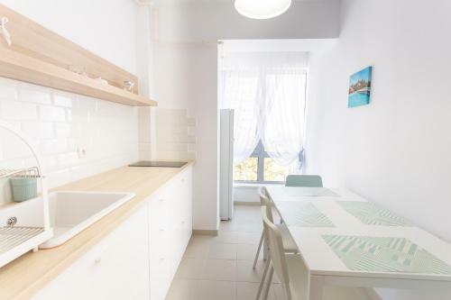Rare Find 3-room Apartment In Olimp