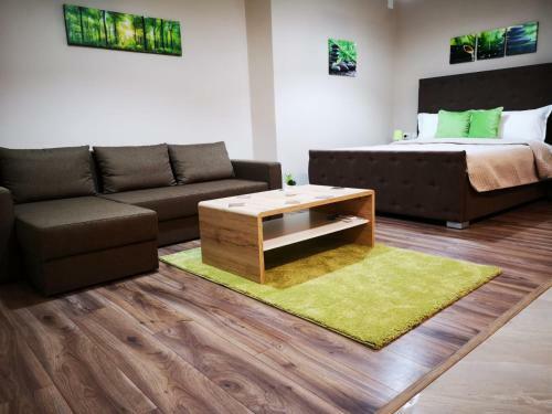 Irina Apartments