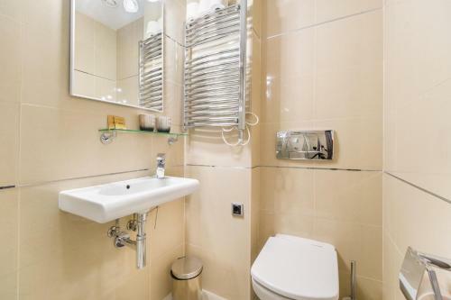 Sunny Apartment In Silver Mountain