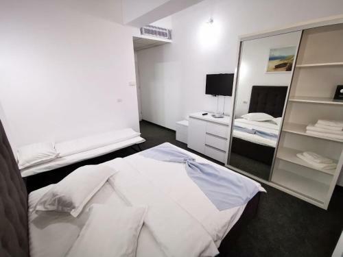 Hostal Vila Roxy
