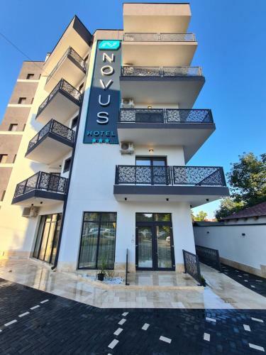 Novus Hotel