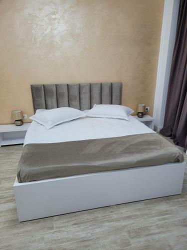 Apartamento Mesterul Casei