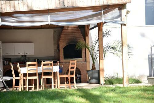 Hostal Vila Ozzy
