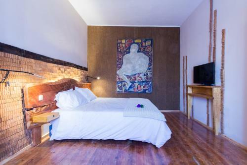 Bed & Breakfast Feel At Home Guest House