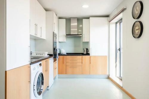 Apartamento ? Oceanfront: Luxury Breathtaking Views And Pool ?