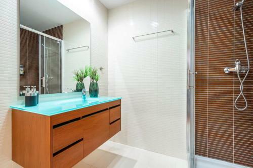 Apartamento ? Oceanfront: Luxury Breathtaking Views And Pool ?