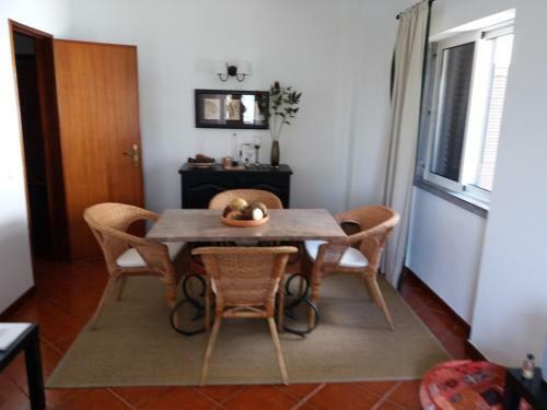 Apartamento Praia Das Avencas Apt Junto Ao Mar Com Estacionamento E AC