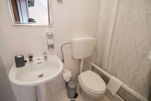 Besugo's House Rooms & Apartment