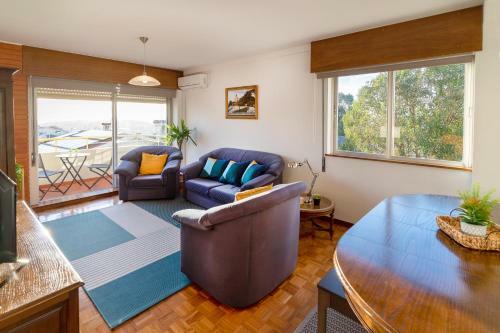 Cozy 3 Room Apartment In Penafiel Centre