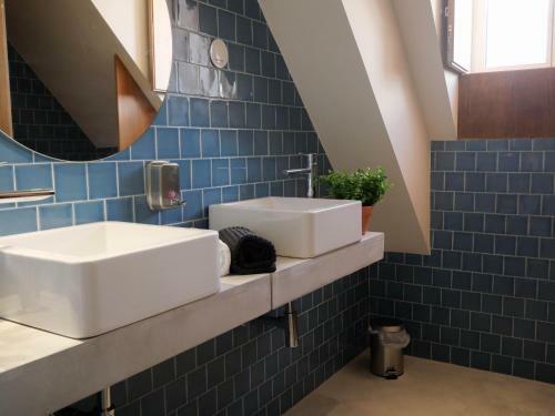 Albergue Castel - Creative Living
