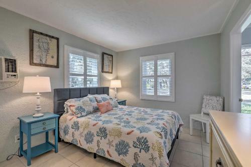 Cozy Crystal Beach Cottage Walk To Shoreline