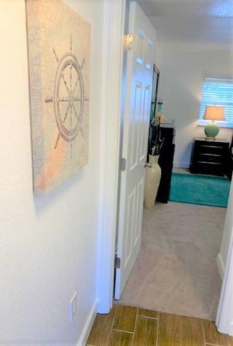 Beautiful Bright & Sparkling 2bed 1bath Beach Retreat - Unit 212