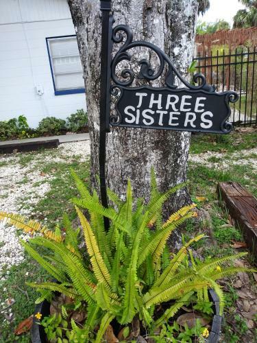Apartamento The Three Sisters - The Pelican 2br Apt.