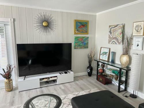 Your Beach Home In Sunny Delray, Near Atlantic Ave