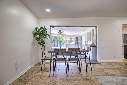 Deerfield Beach Home Near Golfing And Shopping!