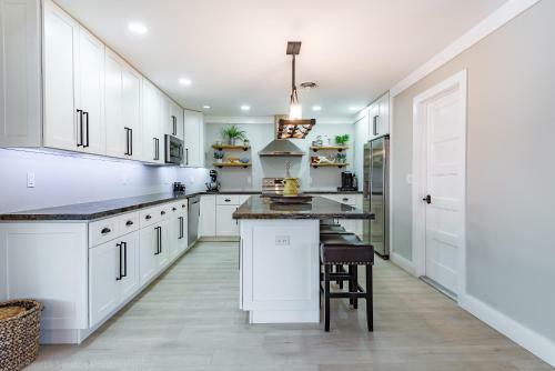 Sandy Feet Retreat-3bed 2bath Home With Heated Private Pool