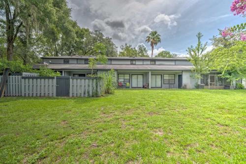 Gainesville Townhome 2 Mi To University Of Fl!