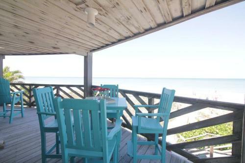 Hotel Steps To The Ocean!! Resort Living!!
