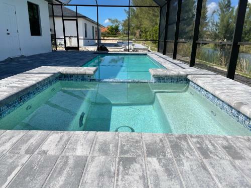Villa Skyline Cape Coral, Private Heated Pool And Spa