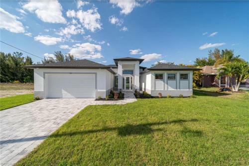 Villa Skyline Cape Coral, Private Heated Pool And Spa