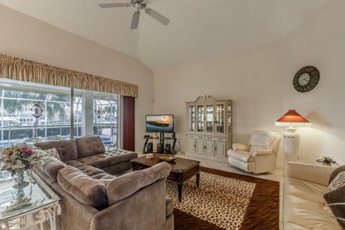 Lakeside At Cat Cay - Cape Coral - Roelens Vacations