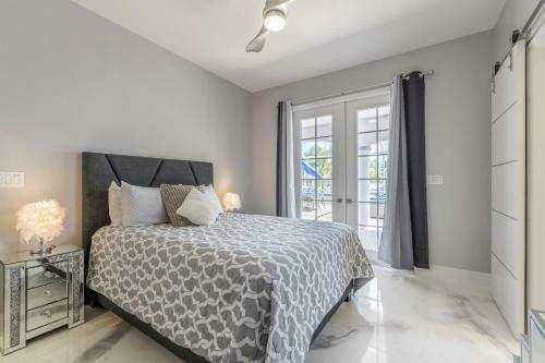 Villa Whispering Palms - Cape Coral - Roelens Vacations