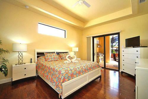 Villa 4 Star Holiday Home In Cape Coral