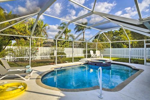 Sun-dappled Cape Coral Oasis, 5 Mi To Beach!