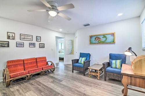 Tranquil Home With Private Yard And Fishing Dock!