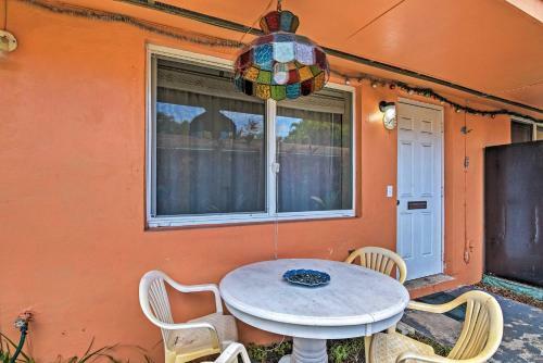 Inviting Family Apartment Less Than 3 Mi From The Coast!