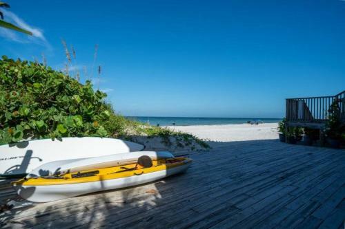 Apartamento 10 Steps To The Beach Couples Retreat