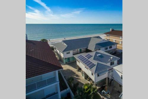 Apartamento 10 Steps To The Beach Couples Retreat