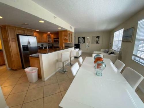Apartamento Oceanview Large Dream Condo With 2bd/2b In Clearwater Beach