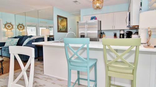 Shore Haven 4a By Teeming Vacation Rentals