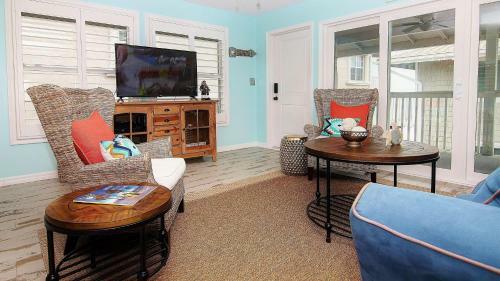 Shore Haven 4a By Teeming Vacation Rentals