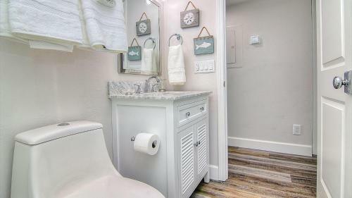 Intercoastal 203 By Teeming Vacation Rentals