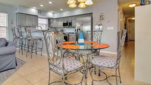 Captain's Cove By Teeming Vacation Rentals